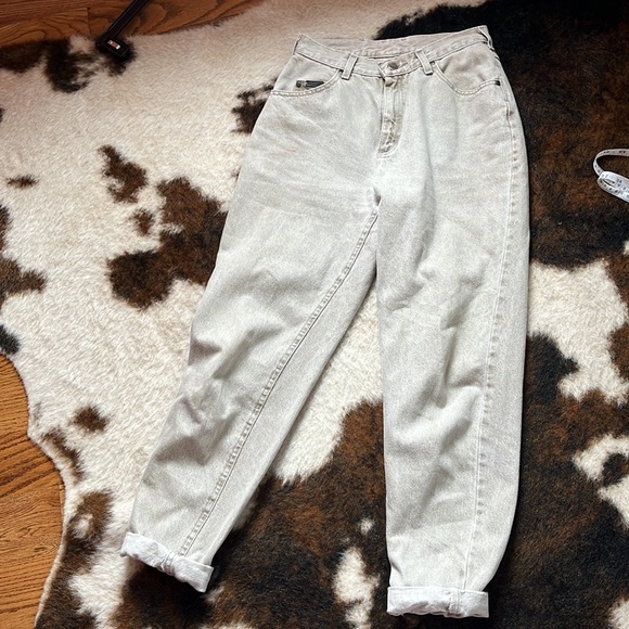 Vintage 90’s Lee HighWaisted Mom Jeans - Picture 4 of 5